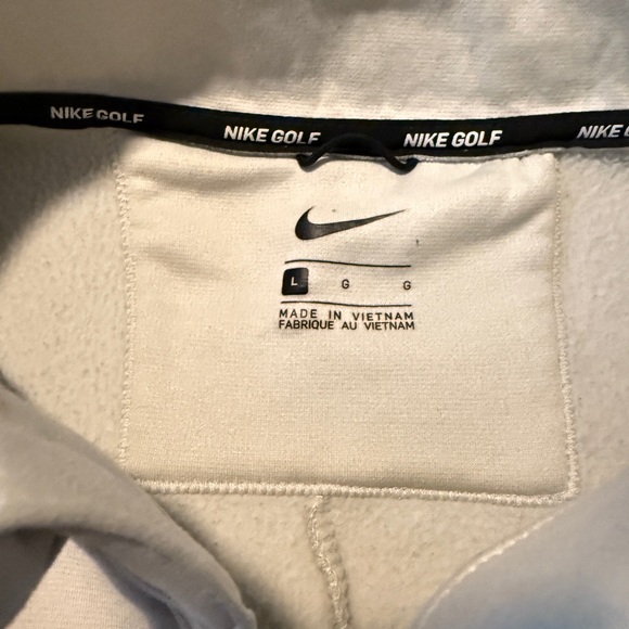 Nike Pullover - Picture 2 of 6